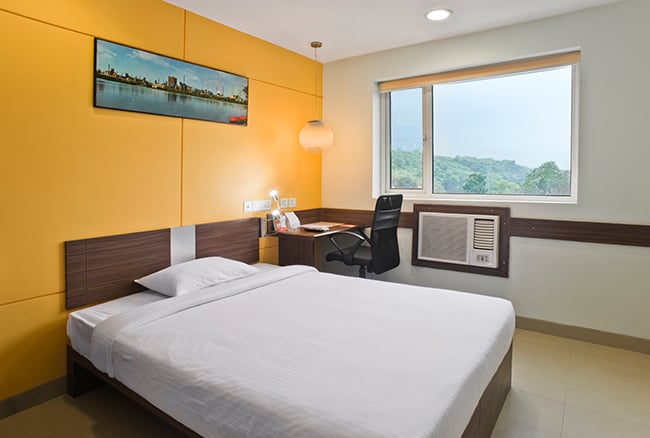 ginger hotel east delhi nearest metro